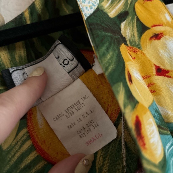 Vintage Carol Anderson Made in USA Unique Fruit Print Sleeveless V Neck Romper S - Picture 7 of 7